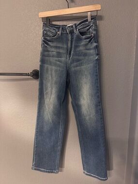 YMI High-Rise Straight Leg Jeans - Blue Wash Soft Stretchy Size 7/28